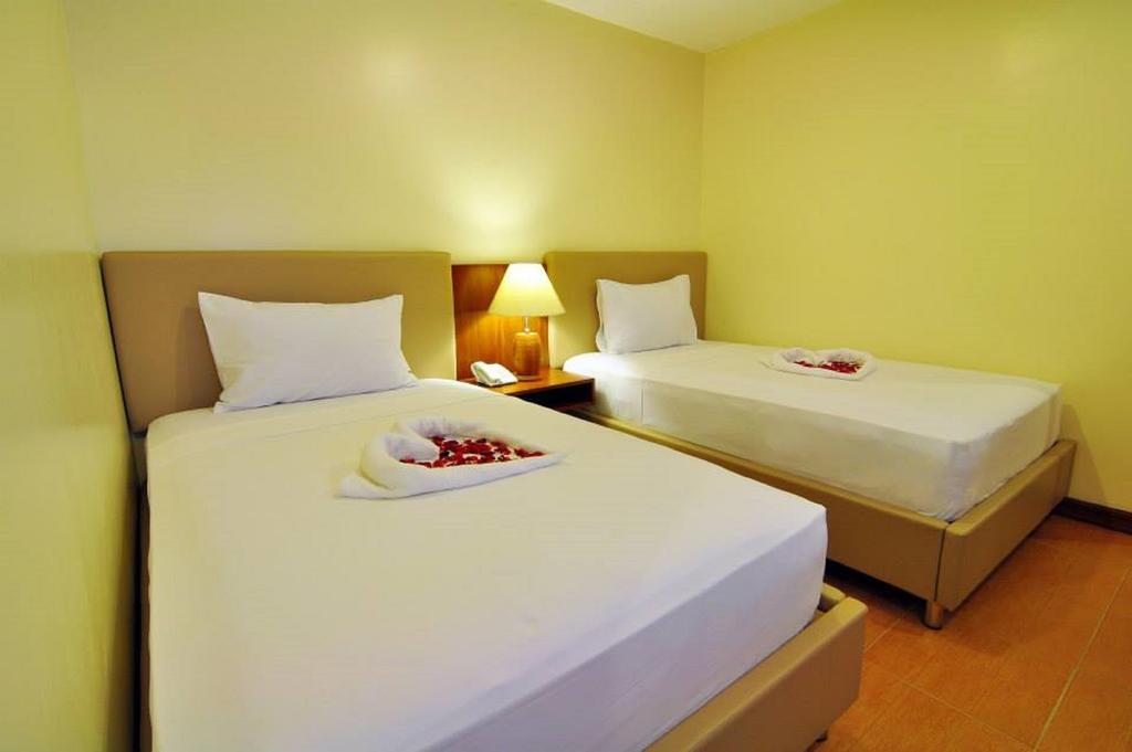 The Well Hotel Cebu Bagian luar foto