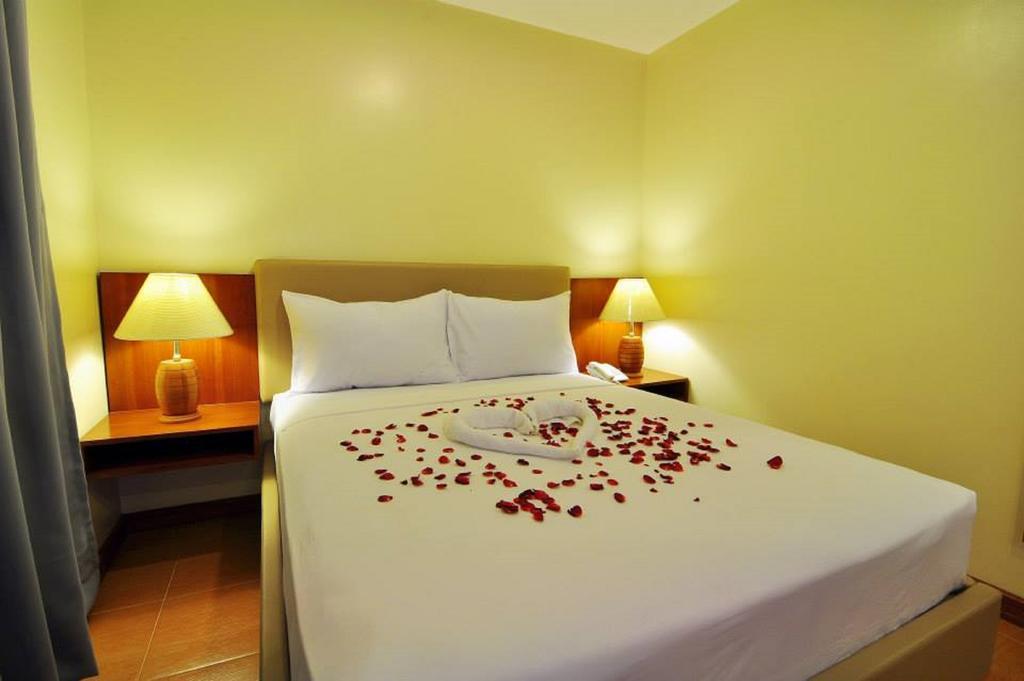 The Well Hotel Cebu Bagian luar foto