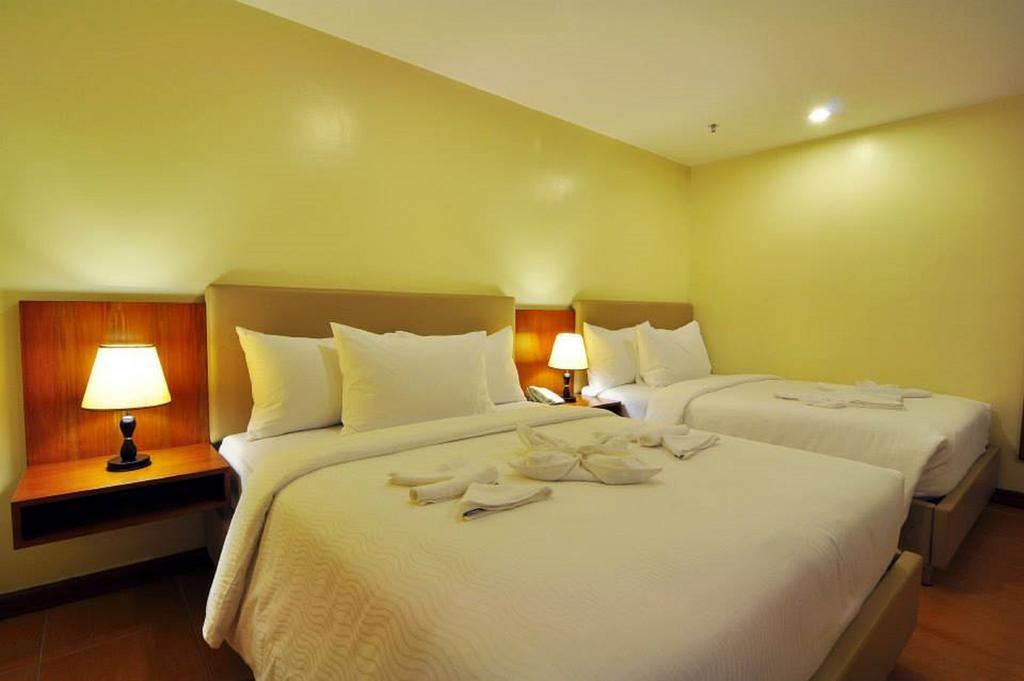 The Well Hotel Cebu Bagian luar foto